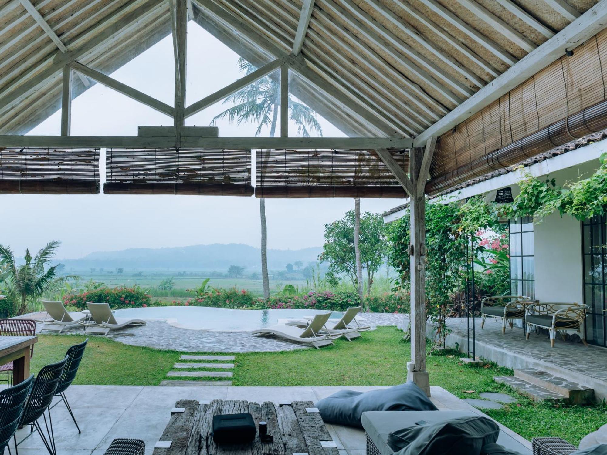 Sunmoonstarvillas Yogyakarta Jarakan Exterior foto