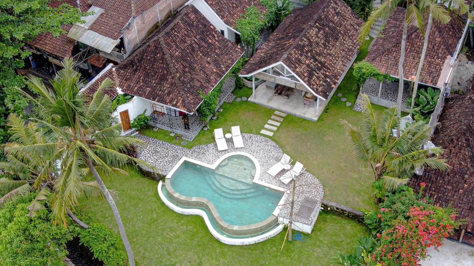 Sunmoonstarvillas Yogyakarta Jarakan Exterior foto