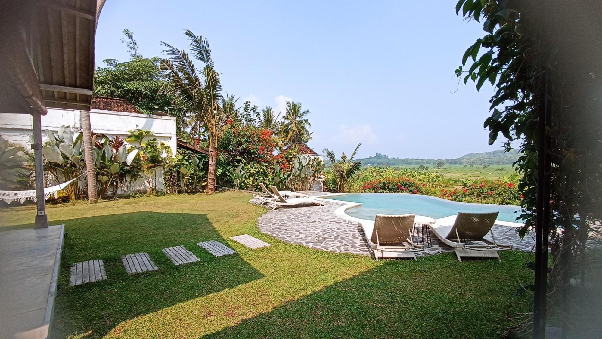Sunmoonstarvillas Yogyakarta Jarakan Exterior foto